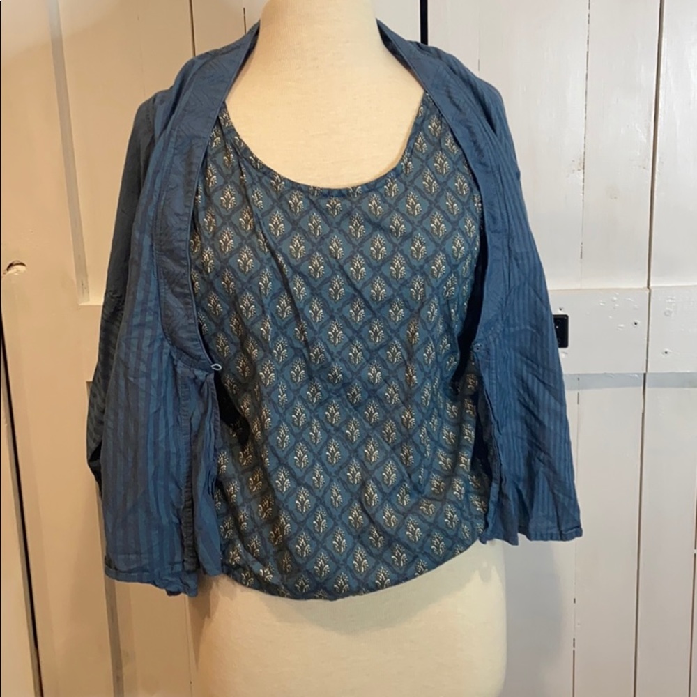 Nwot Soft Surroundings Patterned Button Down/Tank - image 2